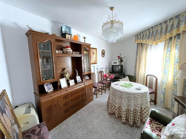 Casa en venta en Alcuéscar, Extremadura