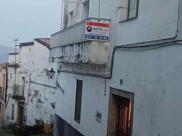 Casa en venta en Alcuéscar, Extremadura