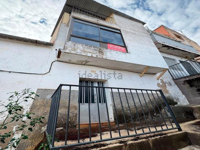 Casa en venta en Alcuéscar, Extremadura