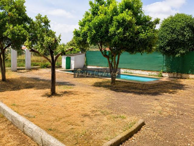 Casa en venta en Alcuéscar, Extremadura