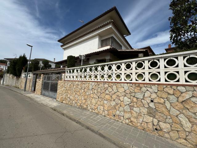 Casa en venta en Canonge, Alella