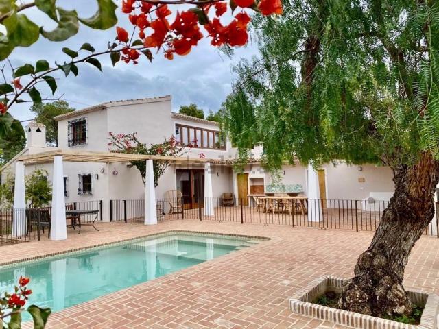 Casa en venta en L'alfàs Del Pi, Valencia