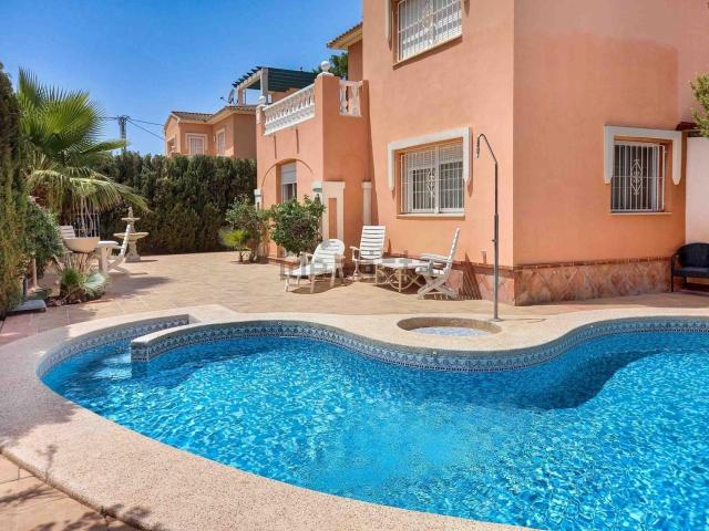 Casa en venta en L'alfàs Del Pi, Valencia