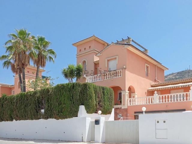 Casa en venta en L'alfàs Del Pi, Valencia