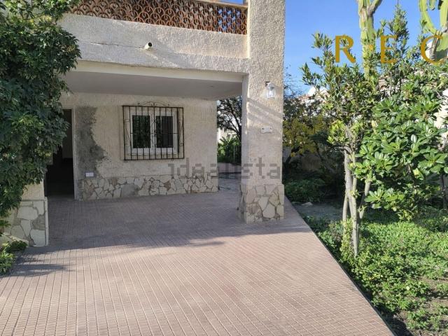 Casa en alquiler en la Marina Baixa, Valencia