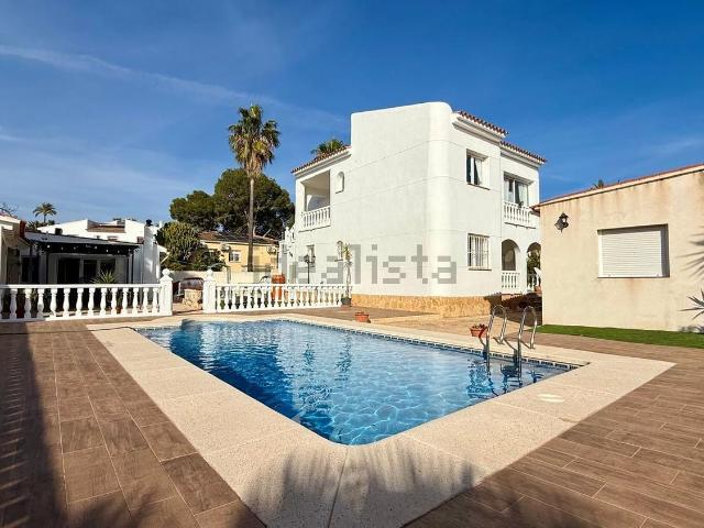 Casa en venta en L'alfàs Del Pi, Valencia