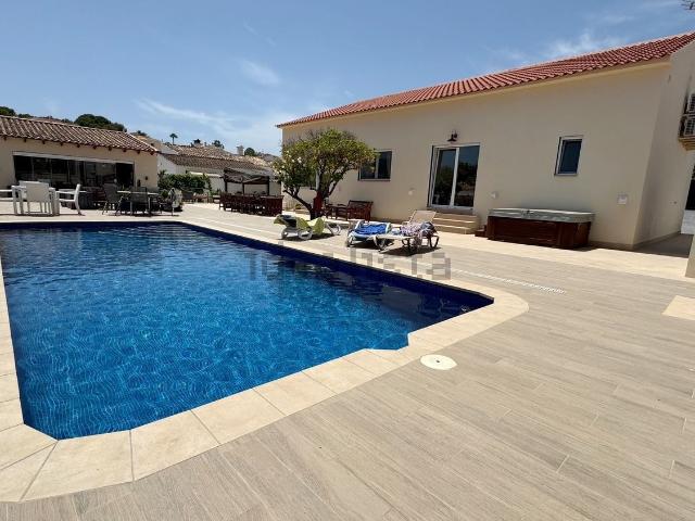 Casa en venta en L'alfàs Del Pi, la Foia Blanca