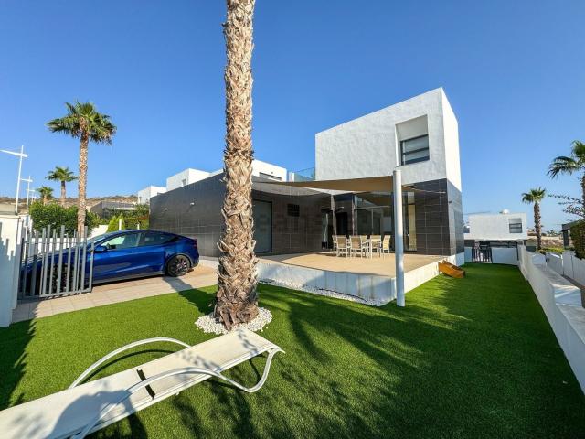 Casa en alquiler en Algorfa