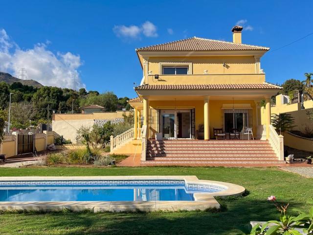 Casa en venta en Pinos de Alhaurín, Alhaurín De La Torre