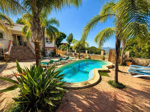 Casa en venta en Pinos de Alhaurín, Valle del Guadalhorce
