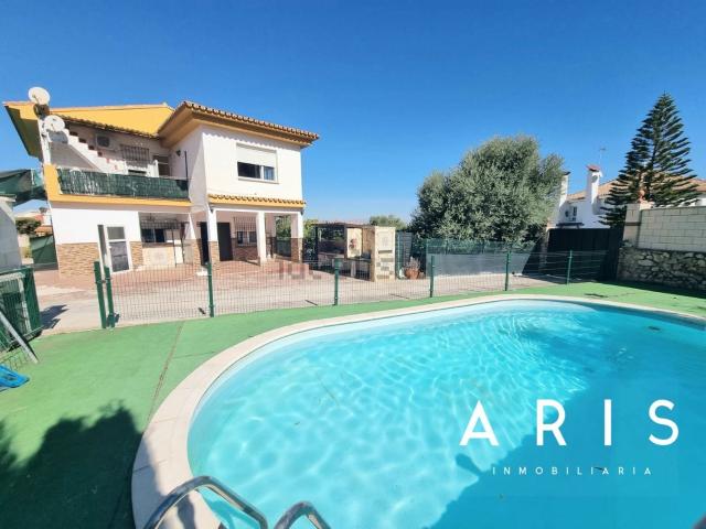 Casa en venta en El Lagar, Alhaurín De La Torre