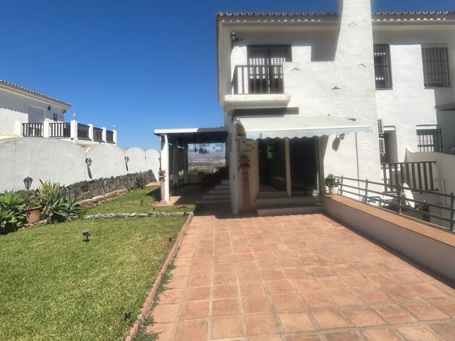 Casa en venta en El Lagar, Alhaurín De La Torre