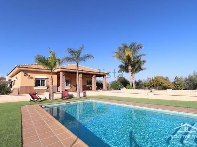 Casa en alquiler en Valle del Guadalhorce, Andalucía