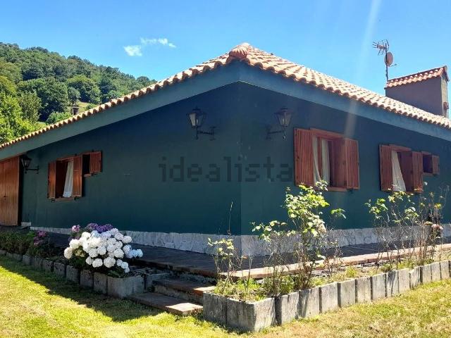 Casa en venta en Aller, El Pino