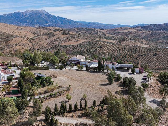 Casa en venta en Almáchar, Las Rozas