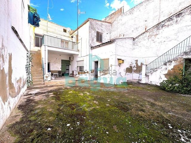 Casa en venta en Almendralejo, Badajoz
