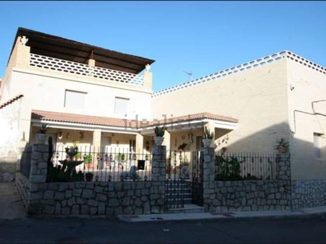Casa en venta en Almoharín, Extremadura
