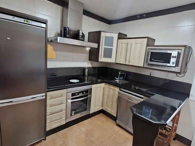 Casa en venta en Almoharín, Cáceres