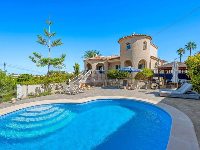 Casa en venta en Almoradí, Alicante