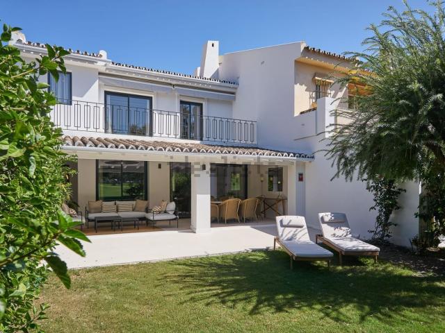 Casa en venta en Nueva Andalucía, Costa del Sol Occidental