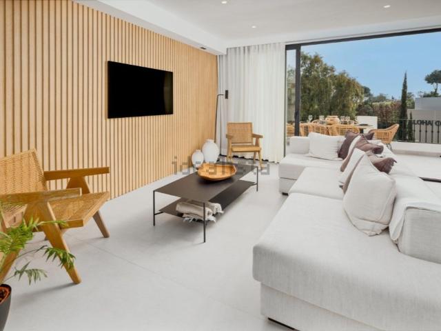 Casa en venta en Nueva Andalucía, Costa del Sol Occidental