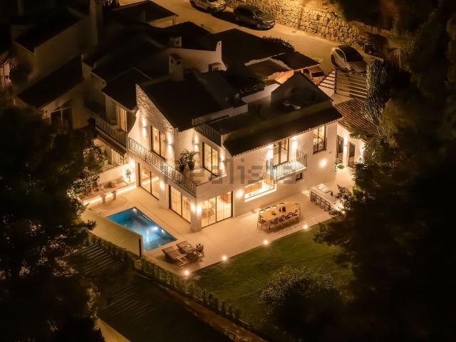 Casa en venta en Nueva Andalucía, Costa del Sol Occidental