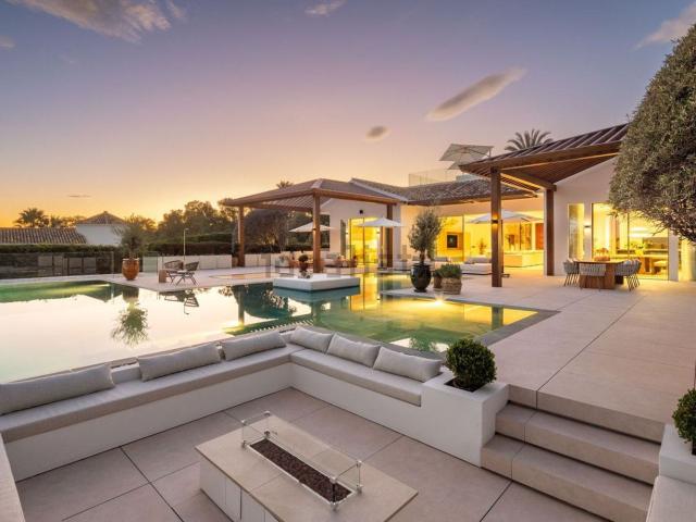 Casa en venta en Nueva Andalucía, Costa del Sol Occidental