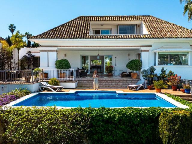 Casa en venta en Nueva Andalucía, Costa del Sol Occidental