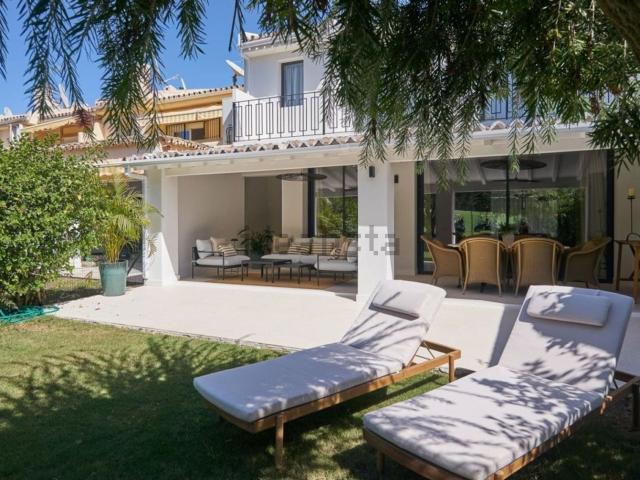 Casa en venta en Nueva Andalucía, Costa del Sol Occidental