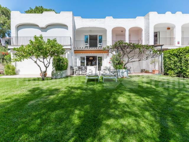 Casa en venta en Nueva Andalucía, Costa del Sol Occidental