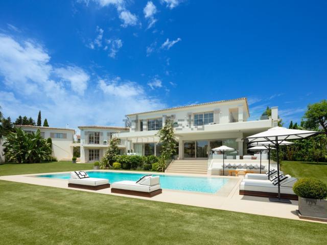 Casa en venta en Nueva Andalucía, Costa del Sol Occidental