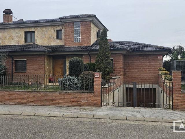 Casa en venta en Segrià, Catalunya