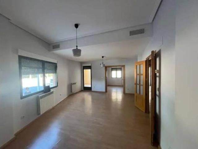 Chalet en alquiler en Distrito 5, Albacete