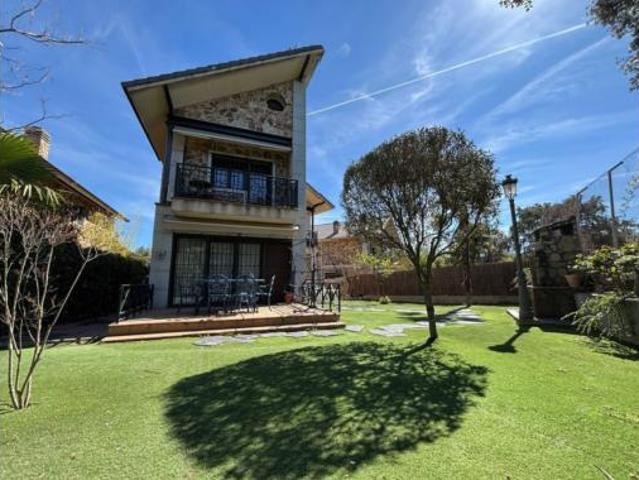 Chalet en alquiler en Alpedrete, Madrid