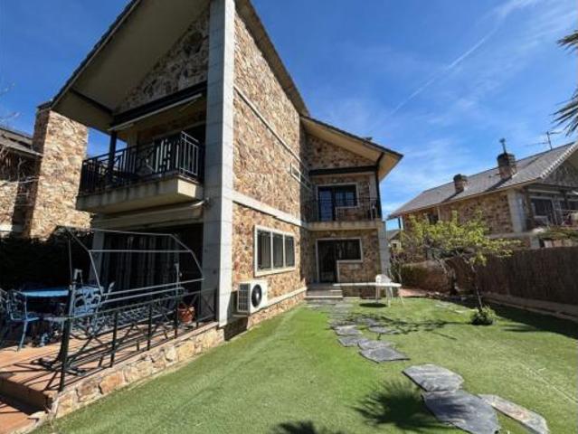 Chalet en alquiler en Alpedrete, Madrid