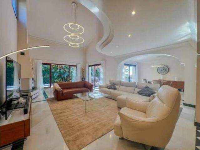 Chalet en alquiler en La Alquería-El Paraíso, Costa del Sol Occidental