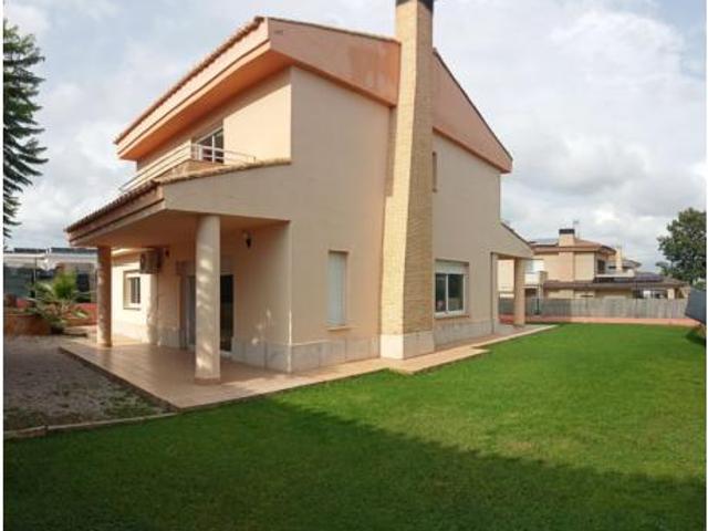 Chalet en alquiler en Montsà, Bétera