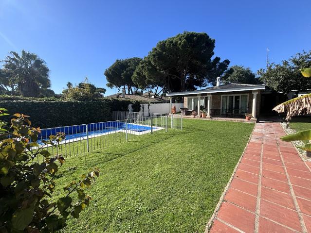 Chalet en alquiler en Valdelagrana, Bahía de Cádiz