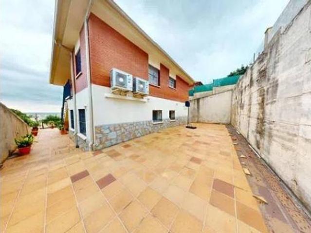Chalet en alquiler en Centre, Baix Llobregat