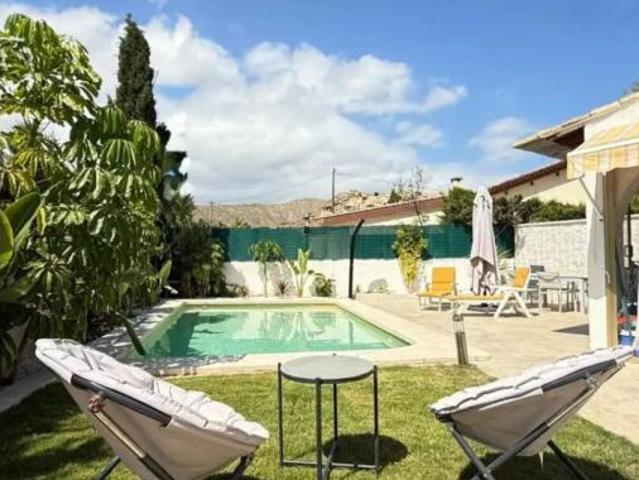 Chalet en alquiler en Urbanització L'Almadrava, l'Alacantí