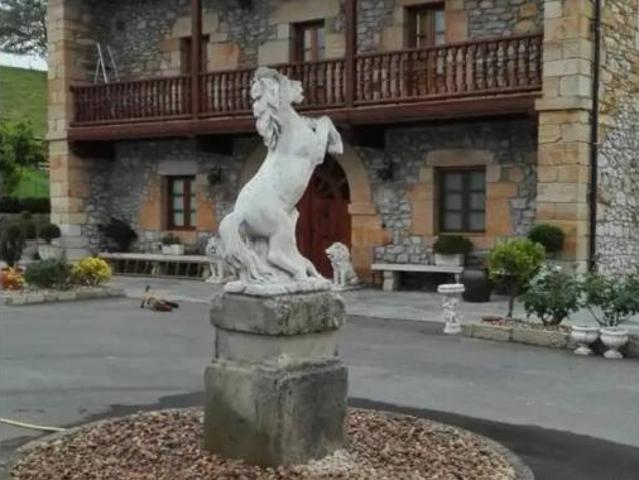 Chalet en alquiler en Entrambasaguas, Cantabria