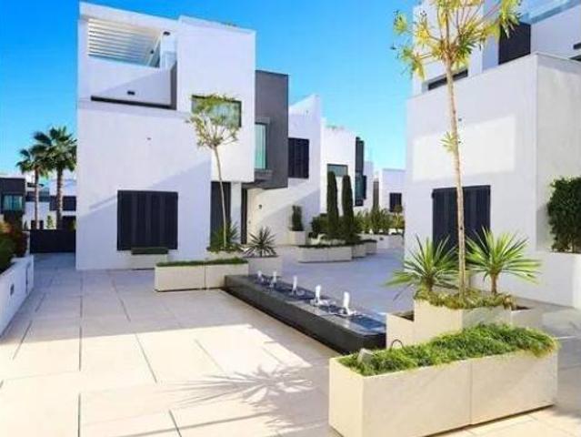 Chalet en alquiler en Saladavieja, Costa del Sol Occidental