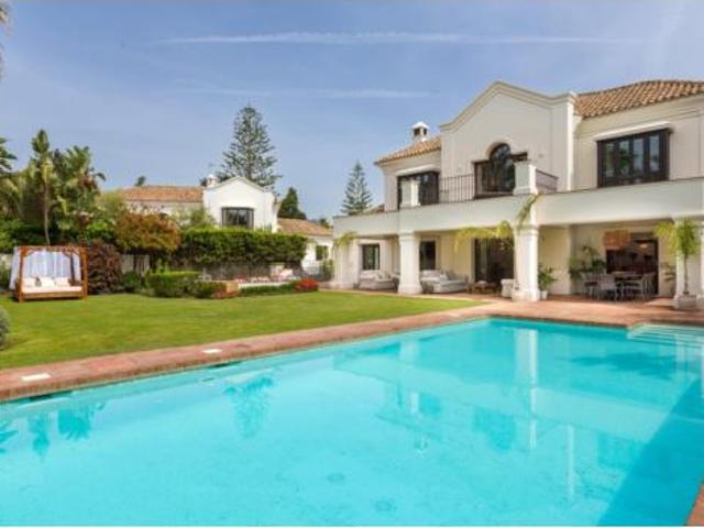 Chalet en alquiler en Nueva Atalaya, Costa del Sol Occidental