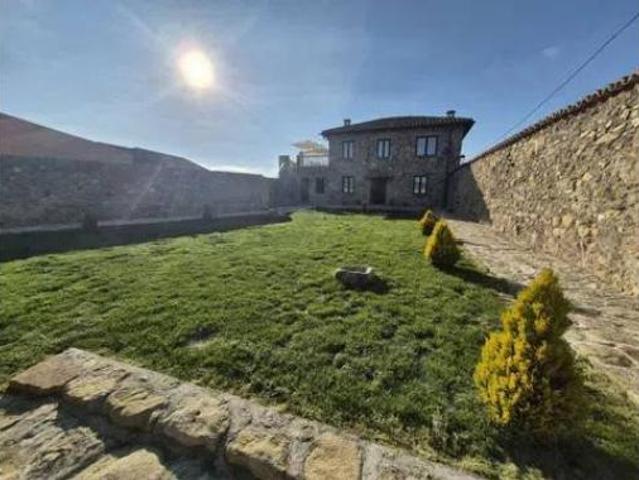 Chalet en alquiler en Gemuño, Castilla y León