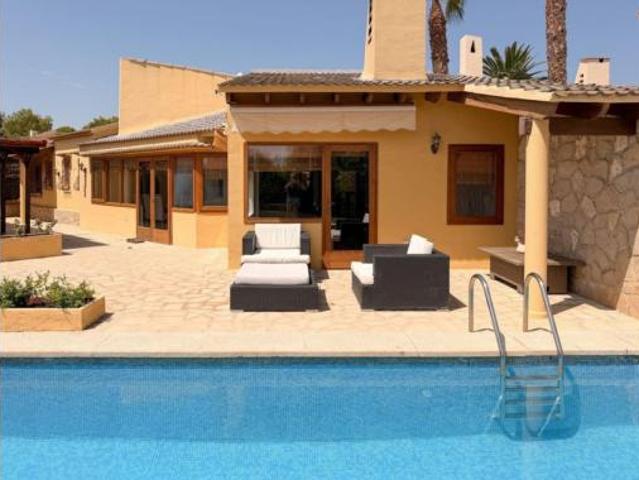 Chalet en alquiler en Barranc Fondo, la Nucia