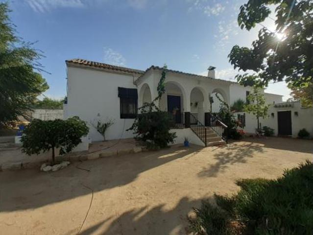 Chalet en alquiler en Campo de Aras, Lucena