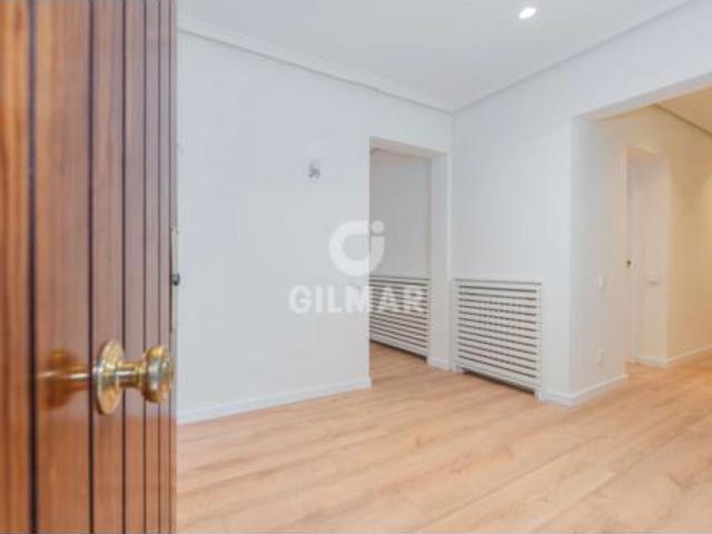 Chalet en alquiler en Ciudad Lineal, Madrid