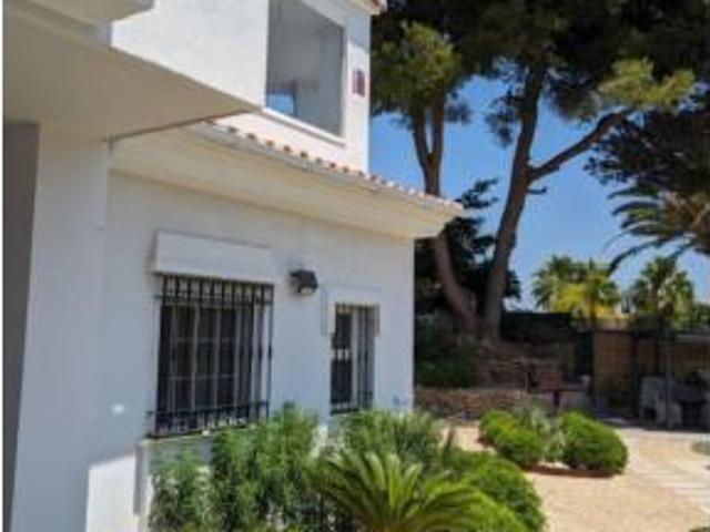 Chalet en alquiler en Elviria, Costa del Sol Occidental