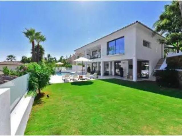 Chalet en alquiler en Nueva Andalucía, Costa del Sol Occidental