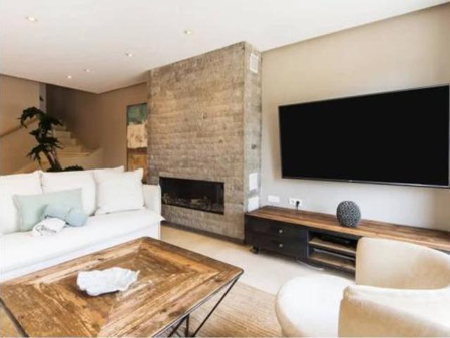 Chalet en alquiler en La Carolina, Costa del Sol Occidental